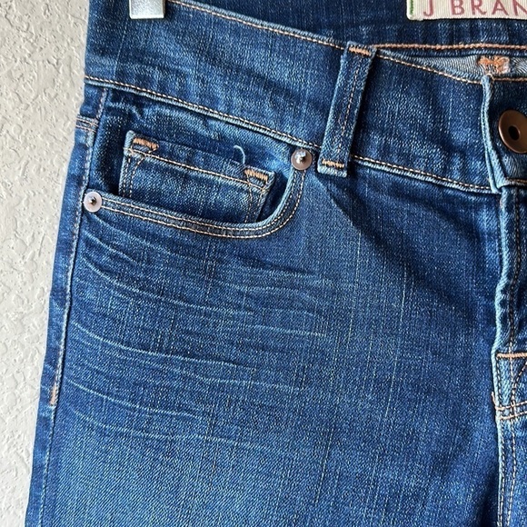J BRAND Mid Rise Bootcut Dark Wash Stretch Jean Size 26 - Picture 4 of 15